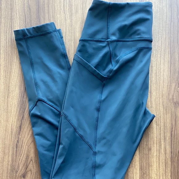 Lululemon all the right places 28’ - Picture 2 of 4